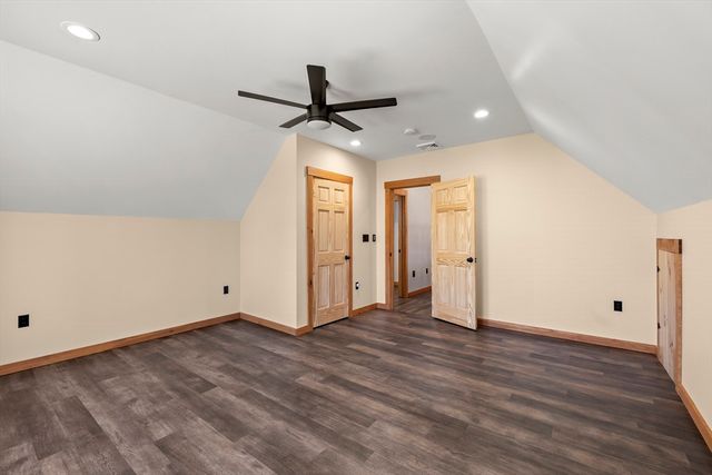 8 Barrett Rd, North Brookfield, MA 01535