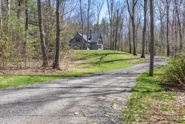 8 Barrett Rd, North Brookfield, MA 01535