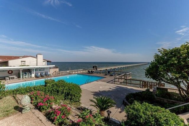 4302 Ocean Dr 74, Corpus Christi, TX 78412