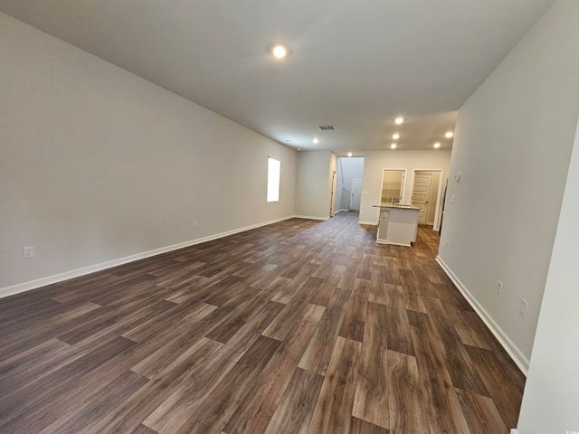 789 Wapama St., Little River, SC 29566