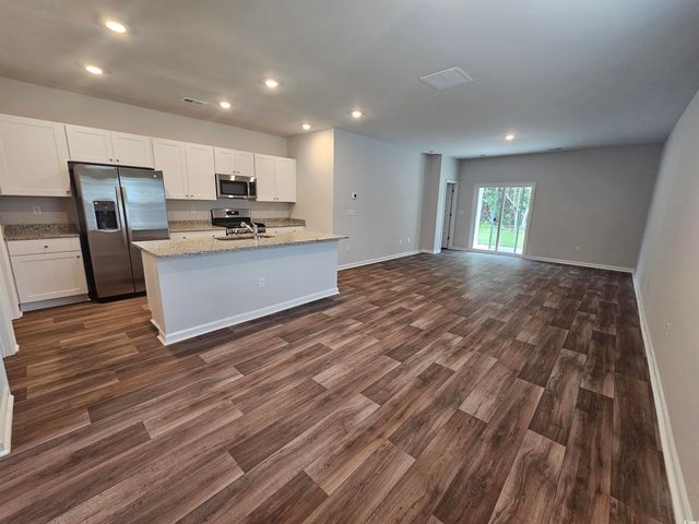 789 Wapama St., Little River, SC 29566