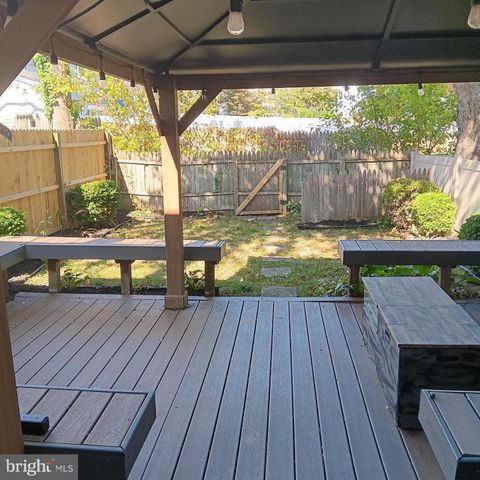 403 ROBERTS LN, Marlton, NJ 08053