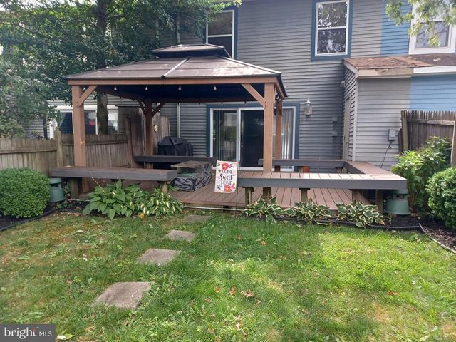 403 ROBERTS LN, Marlton, NJ 08053
