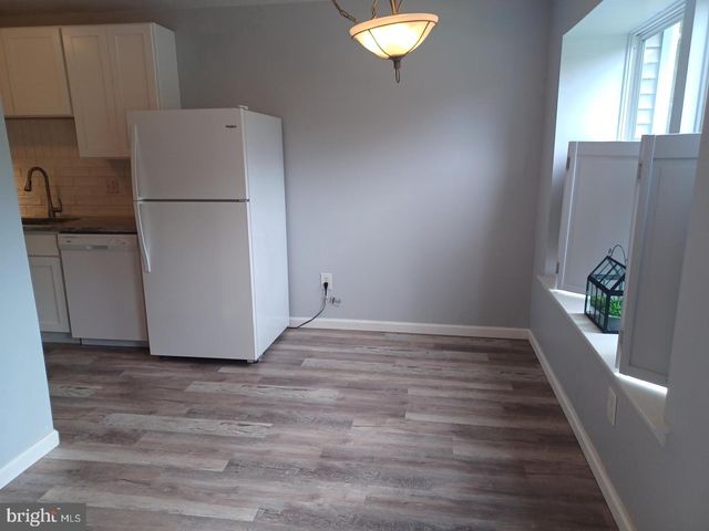 403 ROBERTS LN, Marlton, NJ 08053