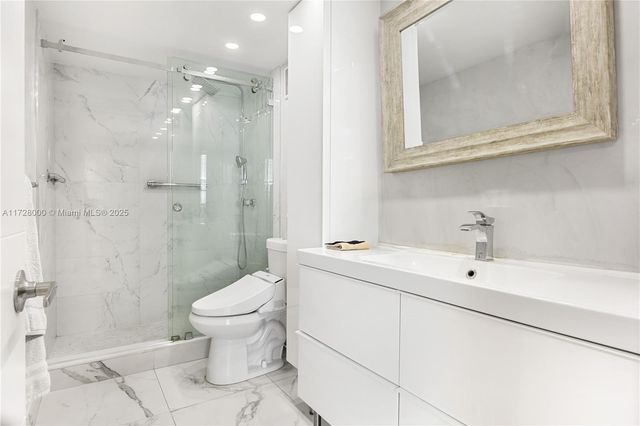 1601 S Ocean Dr 105, Hollywood, FL 33019