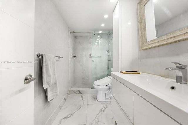 1601 S Ocean Dr 105, Hollywood, FL 33019