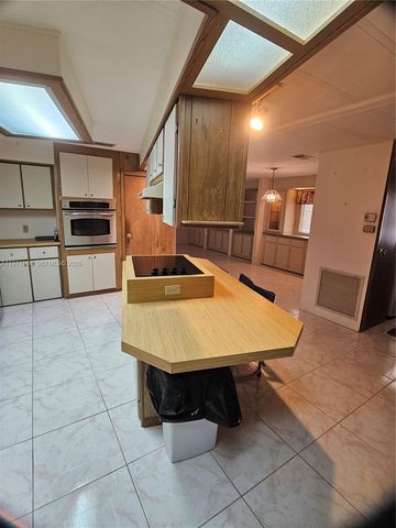 109 NW 51st Street, Deerfield Beach, FL 33064