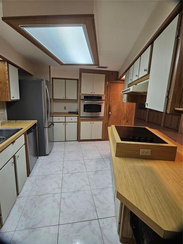 109 NW 51st Street, Deerfield Beach, FL 33064