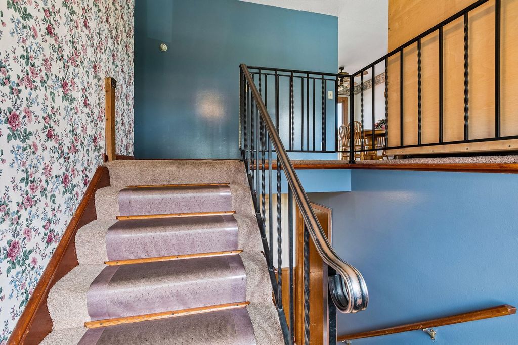 250 Stardust Boulevard, Circle Pines, MN 55014 — photo 3