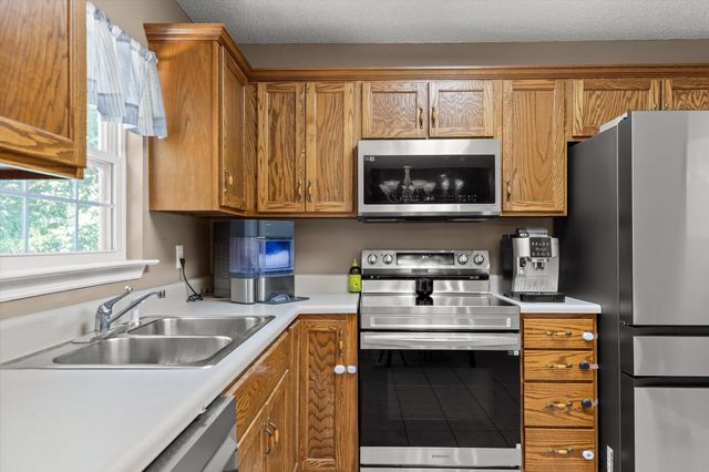 1999 Hardwood Lane, Soddy Daisy, TN 37379