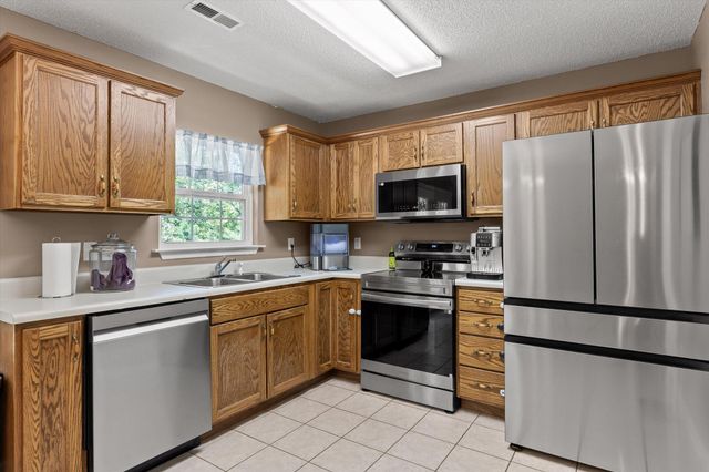 1999 Hardwood Lane, Soddy Daisy, TN 37379