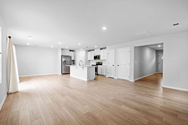 1306 Fairbairn Road, Spartanburg, SC 29303