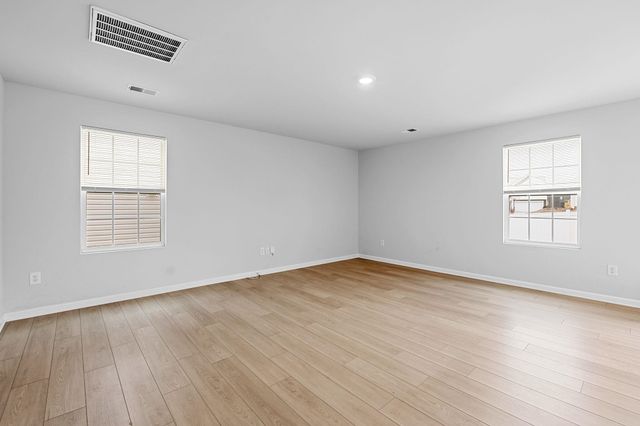 1306 Fairbairn Road, Spartanburg, SC 29303