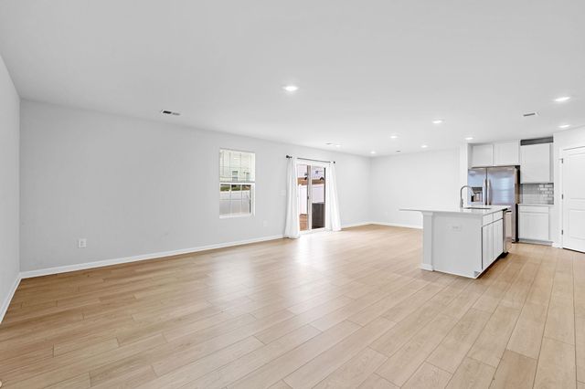 1306 Fairbairn Road, Spartanburg, SC 29303