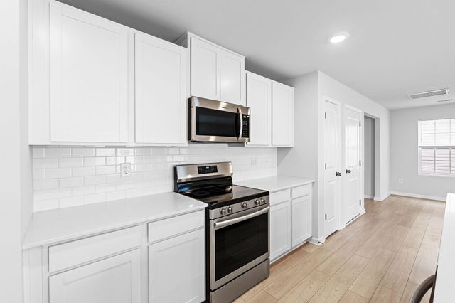 1306 Fairbairn Road, Spartanburg, SC 29303