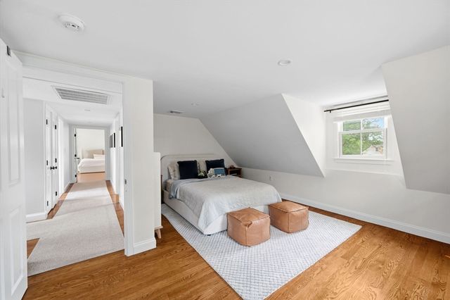 19 Hersey St, Hingham, MA 02043
