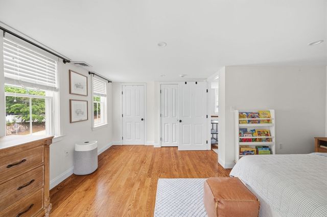 19 Hersey St, Hingham, MA 02043