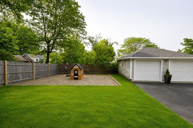 19 Hersey St, Hingham, MA 02043