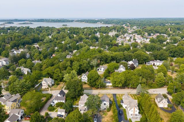 19 Hersey St, Hingham, MA 02043