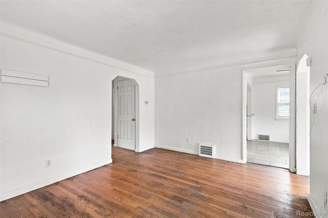 20192 Goddard Street, Detroit, MI 48234