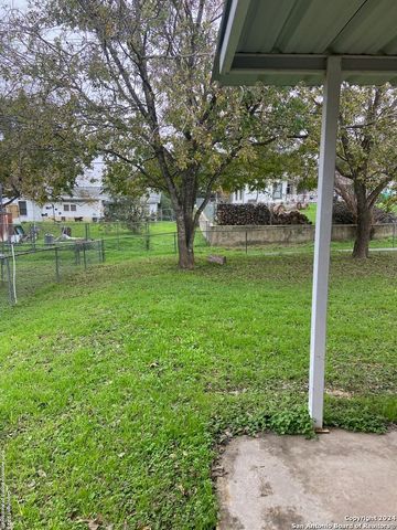 442 Harcourt, San Antonio, TX 78223