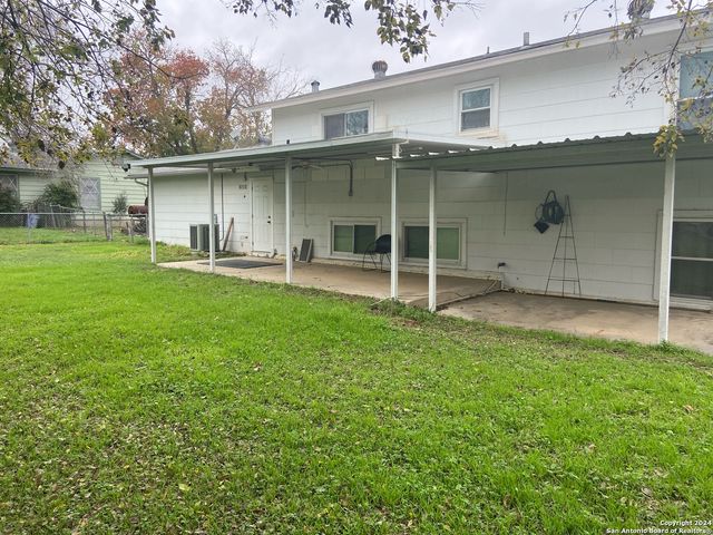 442 Harcourt, San Antonio, TX 78223