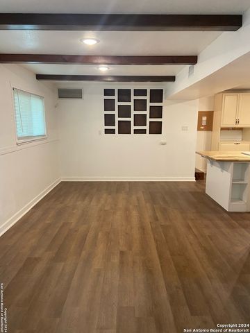 442 Harcourt, San Antonio, TX 78223