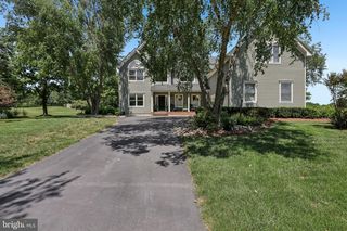 9 SANDPIPER CT, Skillman, NJ 08558