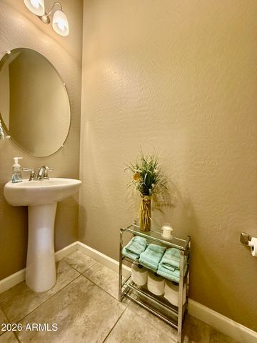 1367 S COUNTRY CLUB Drive 1019, Mesa, AZ 85210