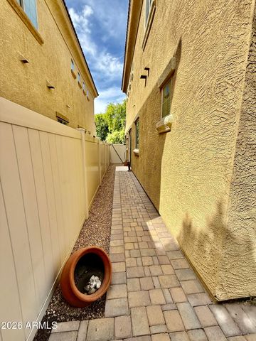 1367 S COUNTRY CLUB Drive 1019, Mesa, AZ 85210