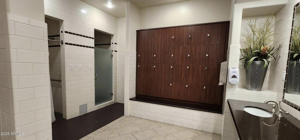 1367 S COUNTRY CLUB Drive 1019, Mesa, AZ 85210 — photo 5