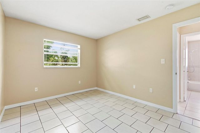 3052 PARK LANE B, Dunedin, FL 34698
