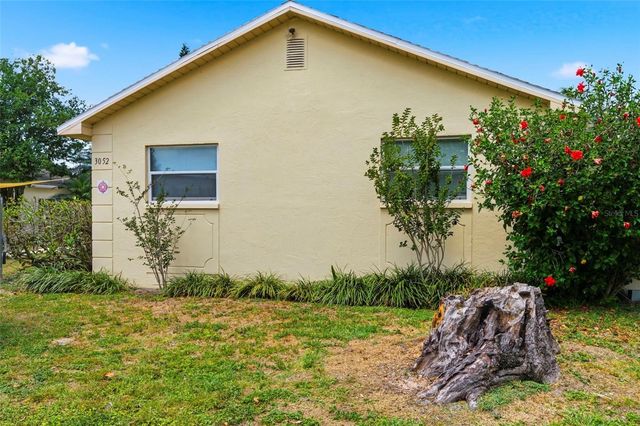 3052 PARK LANE B, Dunedin, FL 34698