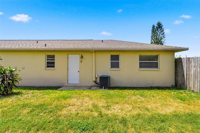 3052 PARK LANE B, Dunedin, FL 34698