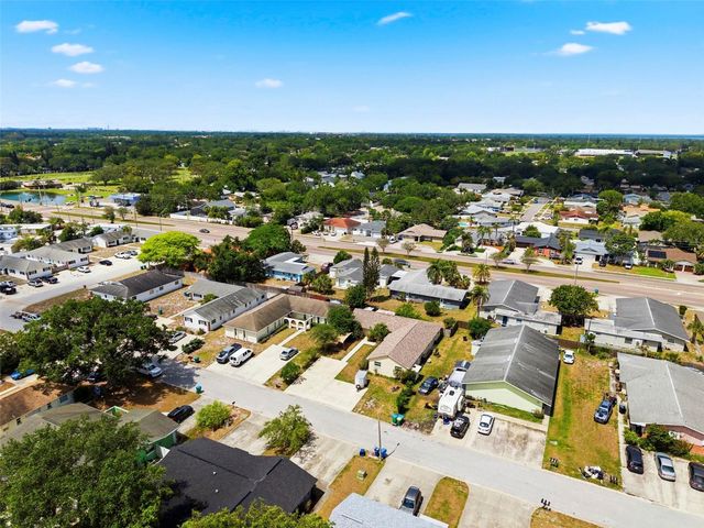 3052 PARK LANE B, Dunedin, FL 34698