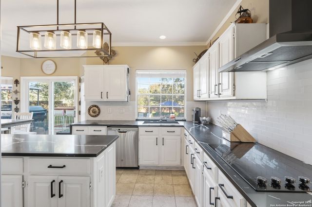 13830 Morningbluff, San Antonio, TX 78216