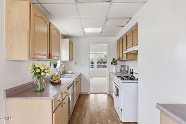 330 S Seaward Avenue, Ventura, CA 93003