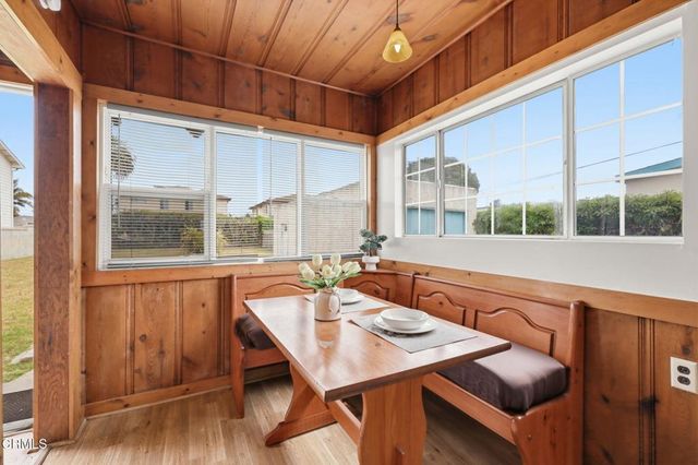 330 S Seaward Avenue, Ventura, CA 93003