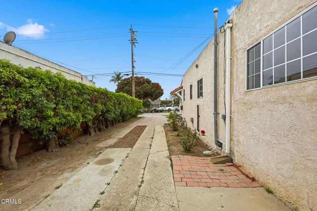 330 S Seaward Avenue, Ventura, CA 93003