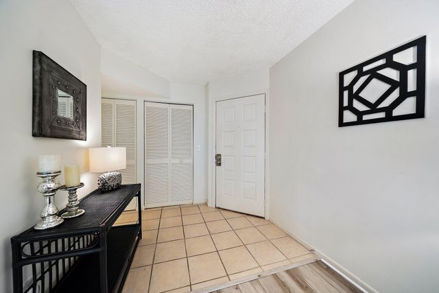 1605 S Us Hwy 1 A306, Jupiter, FL 33477