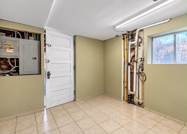 8612 Kimball Avenue, Skokie, IL 60076