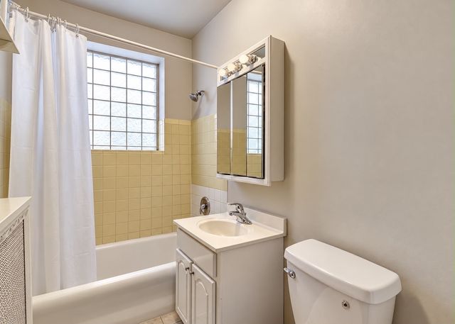 8612 Kimball Avenue, Skokie, IL 60076