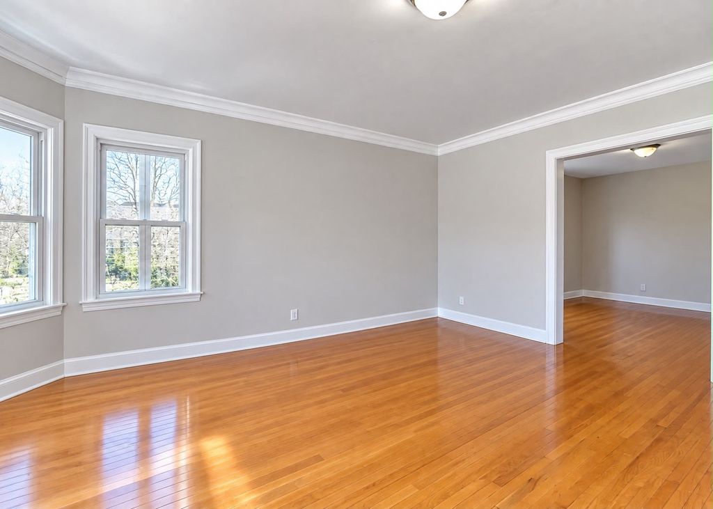 8612 Kimball Avenue, Skokie, IL 60076 — photo 4