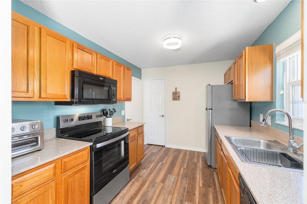 Image 9 of property listing at 1717 FRANCISCO STREET, The Villages, FL 32159