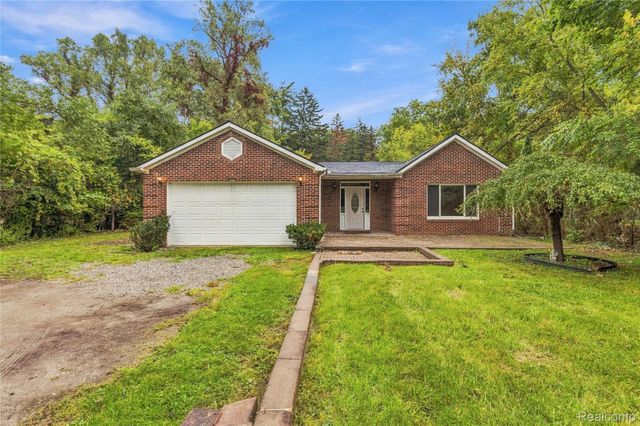 25348 Orchard Lake Road, Farmington Hills, MI 48336
