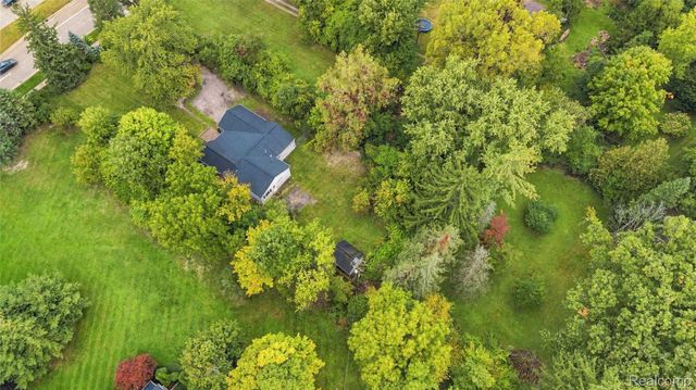 25348 Orchard Lake Road, Farmington Hills, MI 48336