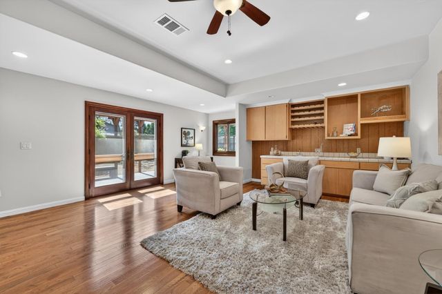 216 Rodonovan Drive, Santa Clara, CA 95051