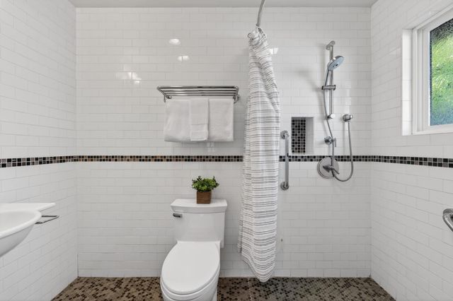 216 Rodonovan Drive, Santa Clara, CA 95051