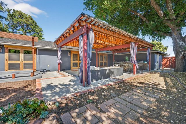 216 Rodonovan Drive, Santa Clara, CA 95051