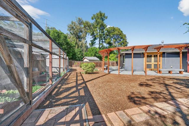 216 Rodonovan Drive, Santa Clara, CA 95051